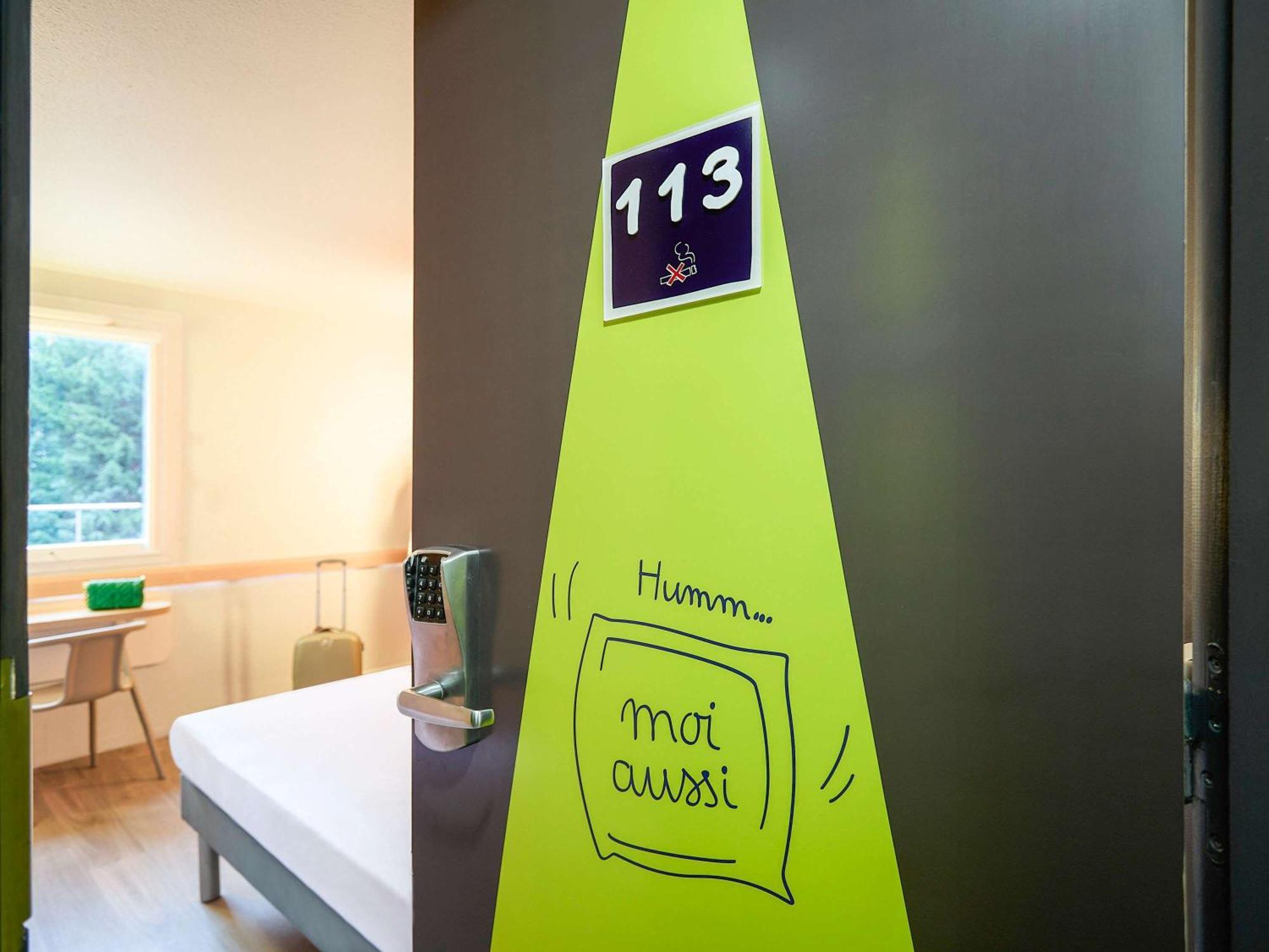 Ibis Budget Lille Gares Vieux-Λιλ Εξωτερικό φωτογραφία