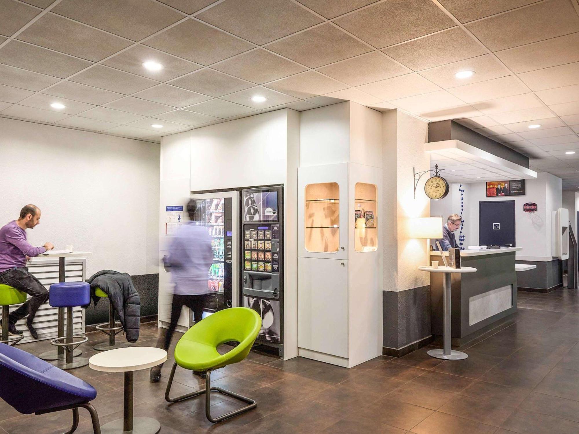 Ibis Budget Lille Gares Vieux-Λιλ Εξωτερικό φωτογραφία