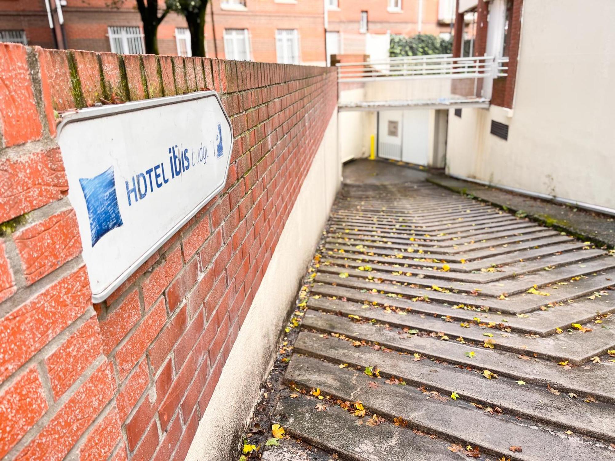 Ibis Budget Lille Gares Vieux-Λιλ Εξωτερικό φωτογραφία